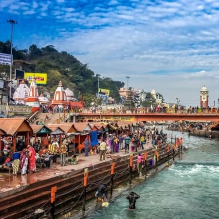 2-Day Haridwar and Rishikesh Tour from Delhi with Ganga Aarti