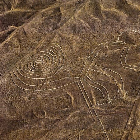 Full-Day Lima to Paracas and Nazca Lines Tour with Boat Ride
