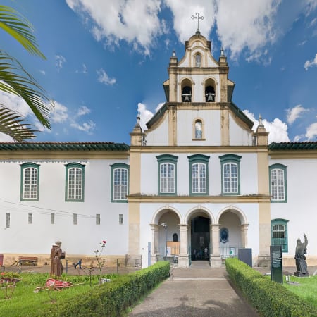 5-Hour São Paulo and Embu das Artes Art Tour with Sacred Art Museum