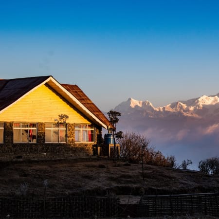 5-Day Eastern Himalayas Trek from Maneybhanjan with Tonglu Views