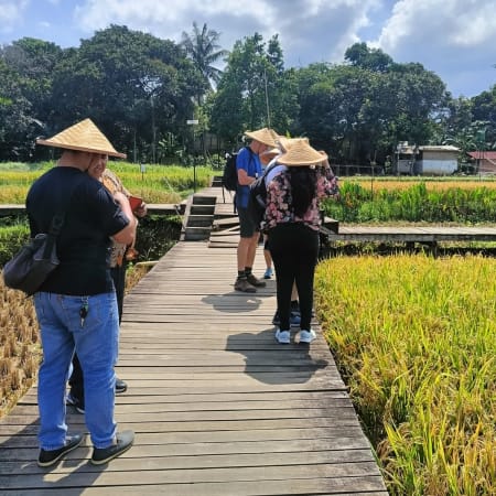 7-Hour Bogor Nature Tour with Botanical Garden and Rice Terraces