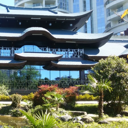 5-Hour Sochi Landmarks Tour with Mount Akhun and Seaside Sights