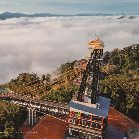 3-Day Betong Tour from Kuala Lumpur with Sky Bridge and Hot Springs