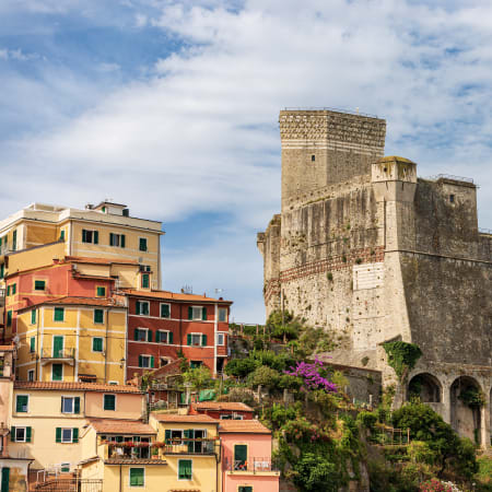 2-Hour Private Lerici Walking Tour with Castle and Gulf of Poets Views