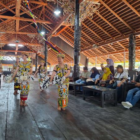 2-Day Samarinda Cultural Tour with Pampang and Marimar Food Bazaar