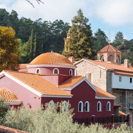 8-Hour Troodos Mountains Tour with Kykkos Monastery and Omodos