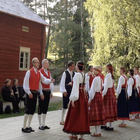 5-Hour Helsinki City Tour with Seurasaari Open-Air Museum