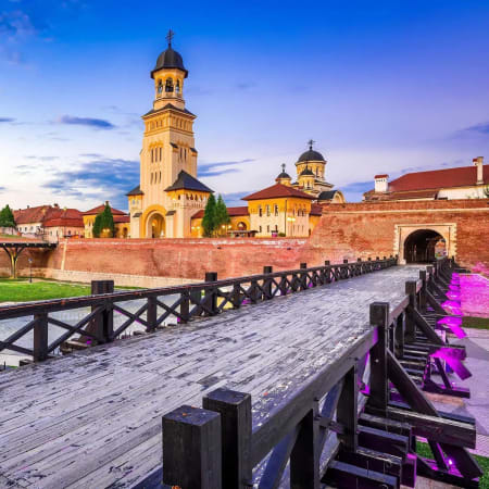 9-Day Budapest to Istanbul and Cappadocia Tour via Romania