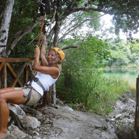 Aventura de 6 horas en Cobá con laguna, canoa y tirolesa