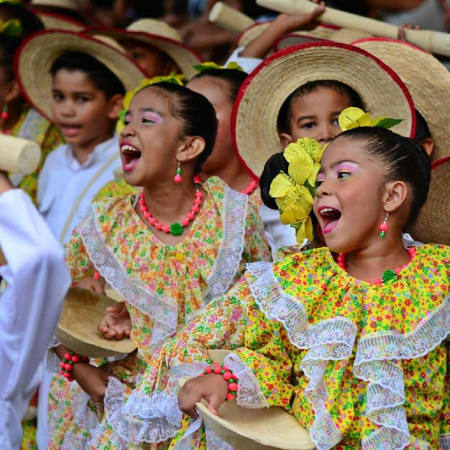 3-Day Valledupar Vallenato Festival Tour with Patillal Visit