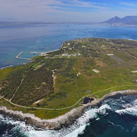 5-Hour Robben Island Tour from Cape Town with V&A Waterfront