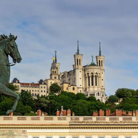 2-Hour Lyon Private Walking Tour with a Local