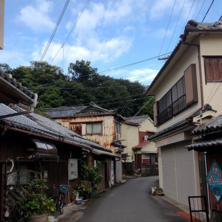 7-Hour Walking Tour of Kada in Wakayama with Medetai Train Ride