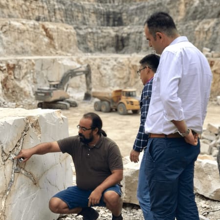 4-Hour 4x4 Nature Tour in Serras de Aire with Dinosaur Footprints