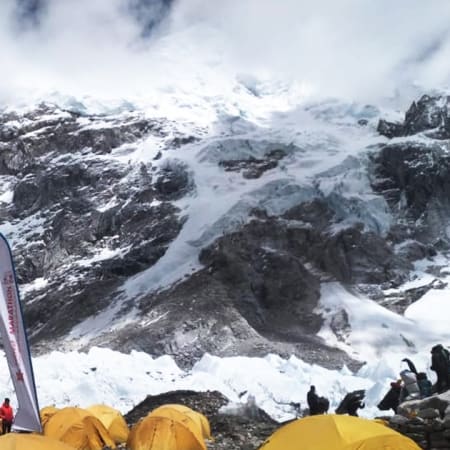 14-Day Everest Base Camp Trek from Lukla with Kala Patthar Sunrise