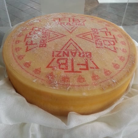 6-Hour Cheese Tasting and San Pellegrino Tour from Bergamo