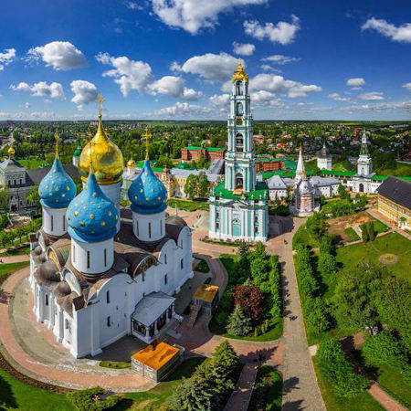 8-Hour Trinity Lavra Monastery Tour in Sergiev Posad