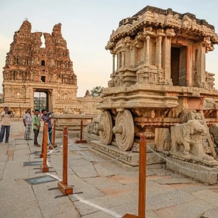 3-Day Hampi Heritage Tour with Sloth Bear Safari and River Ride