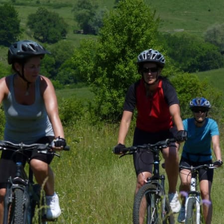 7-Day Transylvania Hiking and E-Bike Tour with Saxon Villages