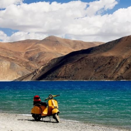 1-Day Pangong Lake Tour from Leh with Private Driver