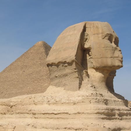 1-Day Cairo and Giza Sightseeing Tour with Pyramids and Museum