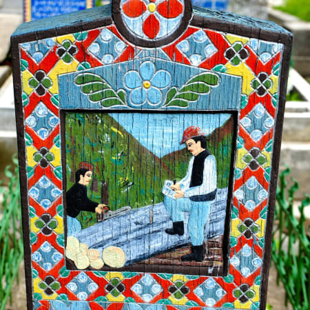 10-Hour Sapinta Merry Cemetery Tour from Oradea with Hotel Pickup