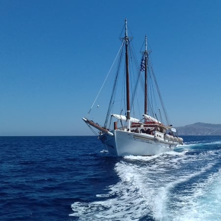 6-Hour Delos and Rhenia Cruise from Mykonos with Swimming