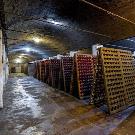 8-Hour Sinaia and Prahova Valley Tour from Bucharest with Wine Tasting