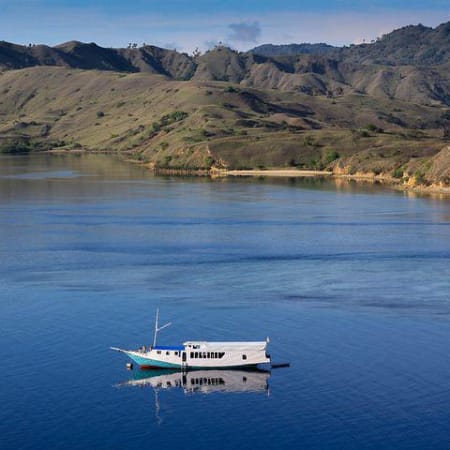 4-Day Komodo Island Cruise Tour with Padar Sunrise and Snorkelling