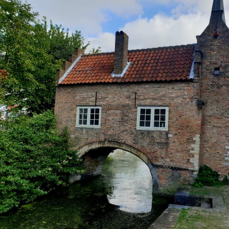 8-Hour Private Delft and The Hague Tour from Amsterdam by Car