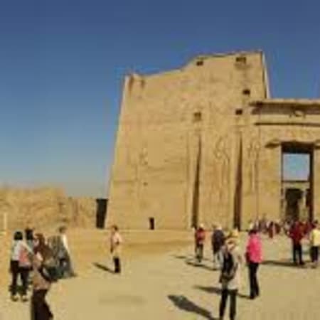 5-Day Nile Cruise Tour through Luxor and Aswan with Abu Simbel Option