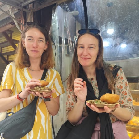 6-Hour Lucknow Cultural Tour with Imambaras and Residency