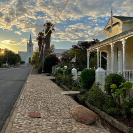 Full-Day Swartberg Pass and Prince Albert Tour from Oudtshoorn