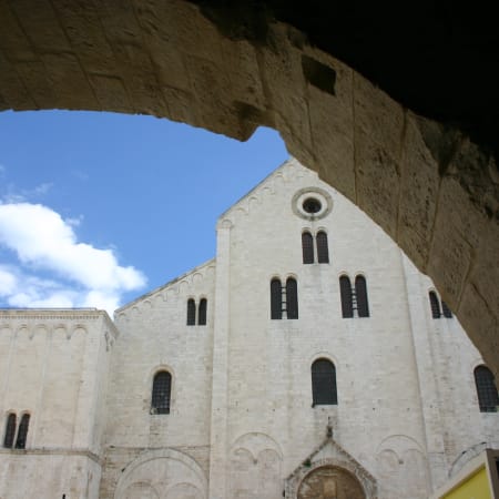 2-Hour Bari Walking Tour with Basilica of Saint Nicholas and focaccia