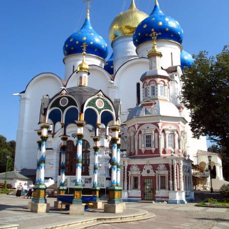 8-Hour Trinity Lavra Monastery Tour in Sergiev Posad