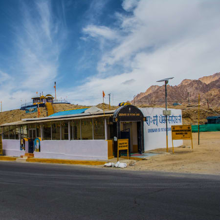 6-Day Leh, Pangong Lake and Nubra Valley Tour from Delhi
