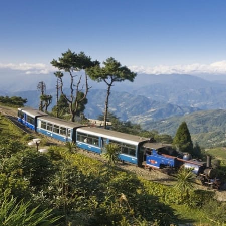 5-Day Darjeeling and Mirik Nature Tour with Tiger Hill Sunrise
