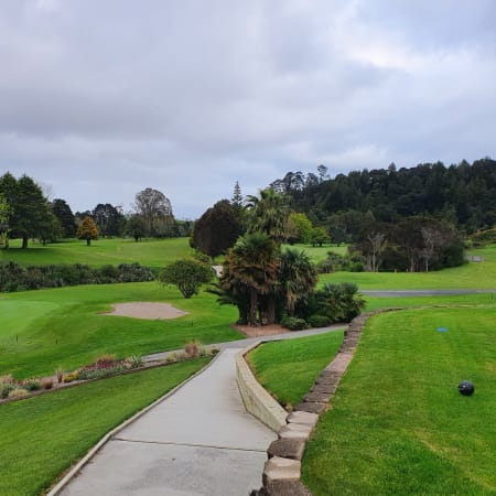 5-Hour East Auckland Nature, Culture and History Tour with Temple Visit