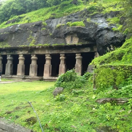 10-Day Spiritual Tour of Maharashtra from Mumbai with Ajanta and Ellora
