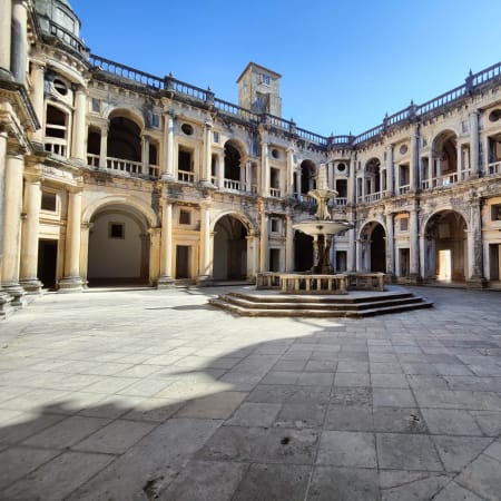 3-Hour Tomar Walking Tour with Convent of Christ and Templar Castle
