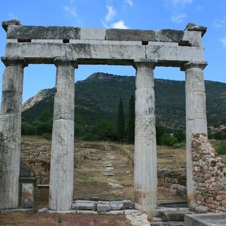 10-Hour Ancient Messene Private Tour with Corinth Canal and Kalamata