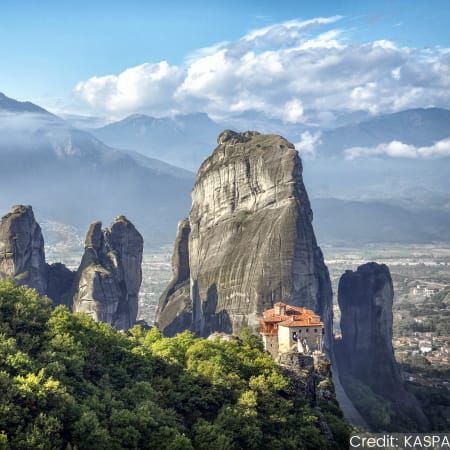 11-Day Greece Classic Route Tour with Crete, Santorini and Milos