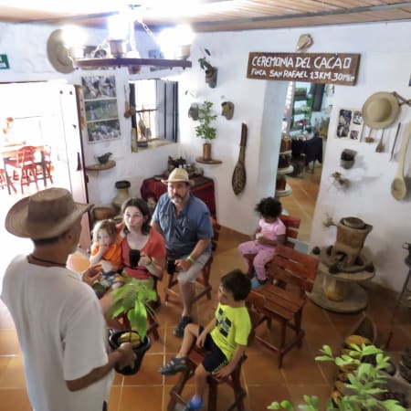 7-Hour Minca Coffee Tour with Marinka Waterfalls and Cocoa Experience