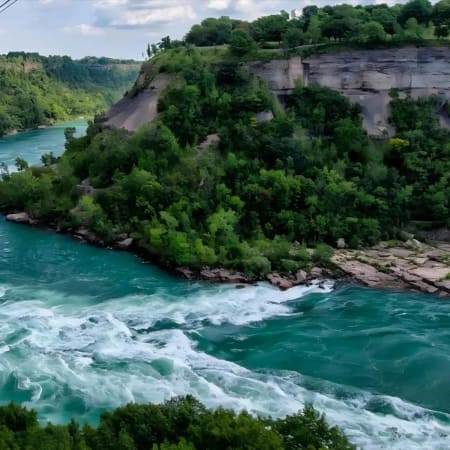 9-Hour Niagara Falls Tour from Toronto with maple syrup tasting