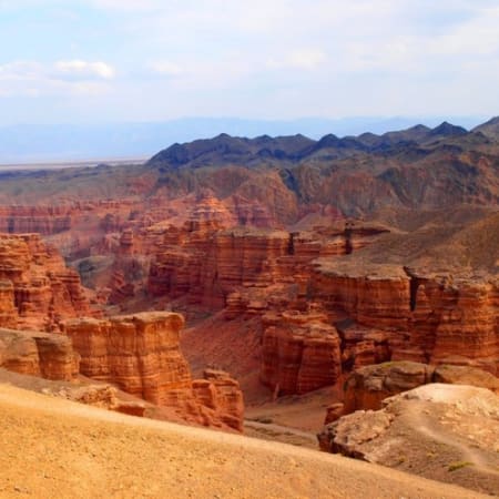 1-Day Charyn Canyon Road Trip with Walk to the Charyn River