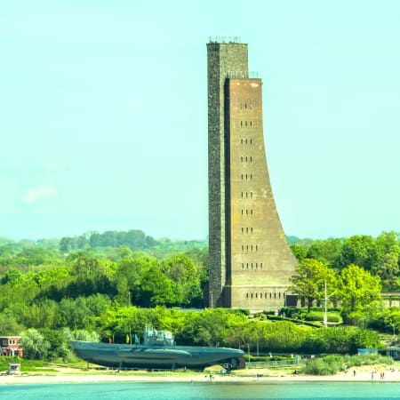 3-Day Kiel Maritime Tour with Laboe Sailing and U 995 Visit
