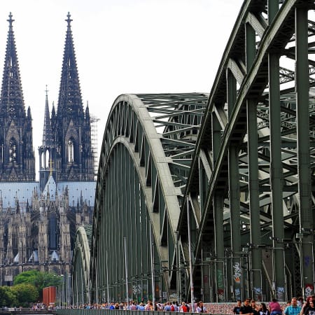 2-Hour Private Cologne Old Town Walking Tour with Roman Heritage