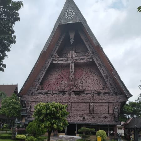 4-Hour Taman Mini Indonesia Indah Tour with Museum Indonesia