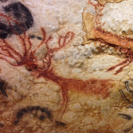 7-Hour Prehistoric Cave Tour in Dordogne with Lascaux and Rouffignac