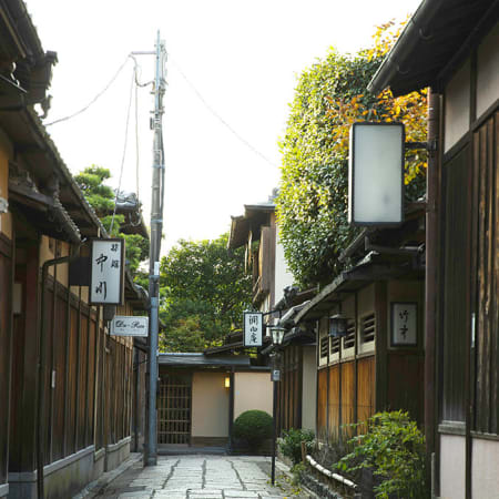 4-Hour Yokohama Walking Food Tour through Noge and Hidden Chinatown